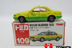 109-1-nissan-bluebird-taxi-box