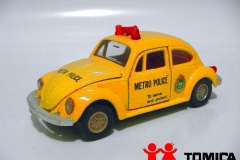 de-006-vw-beetle-metro-police
