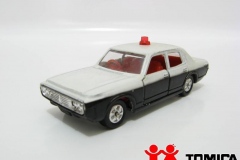 4-2-toyota-new-crown-police-car-dpn