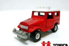 1_2-2-toyota-land-cruiser-red-colour-black-int-roof-lamp-radial-wheels