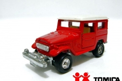 1_2-2-toyota-land-cruiser-red-colour-ivory-int-radial-wheels