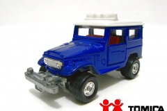 2-2-toyota-land-cruiser-dark-blue-colour-red-int-roof-lamp-radial-wheels