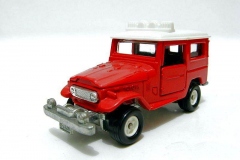2-2-toyota-land-cruiser-red-colour-black-int-roof-lamp-radial-wheels